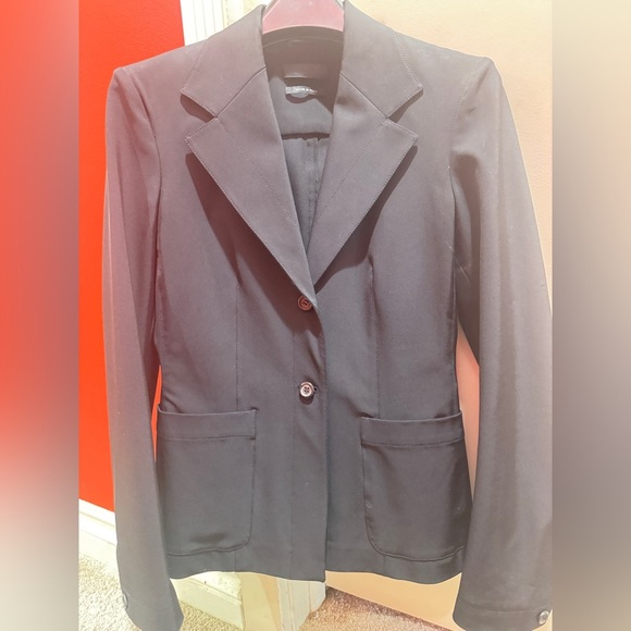 Prada Black Tailored Double ButtonBlazer with Notched Lapels. Size 38 - Picture 2 of 4